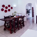 Amazing T.m. In Nossa Senhora Da Rocha * Porches (Algarve)