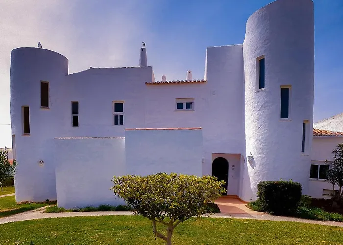 Amazing T.m. In Nossa Senhora Da Rocha Porches (Algarve)