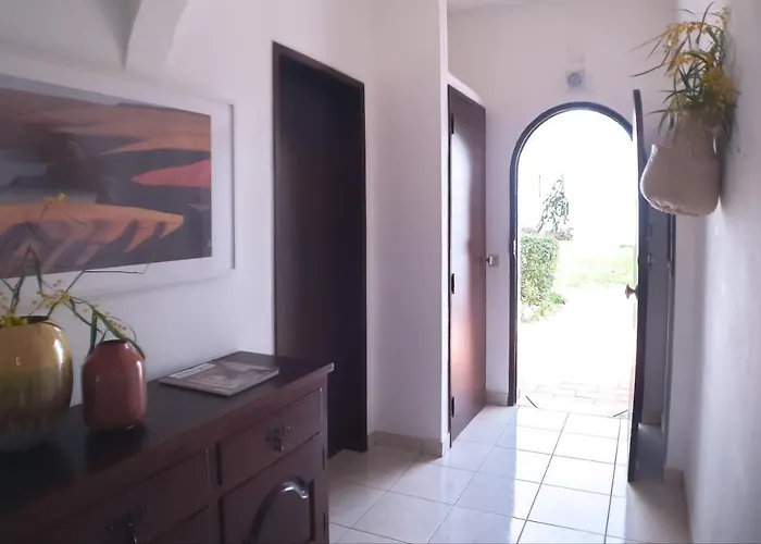 Apartment Amazing T.m. In Nossa Senhora Da Rocha Porches (Algarve)