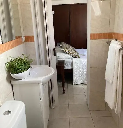 Amazing T.m. In Nossa Senhora Da Rocha Porches (Algarve)
