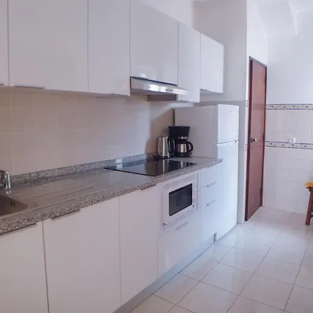 Amazing T.m. In Nossa Senhora Da Rocha Porches (Algarve)