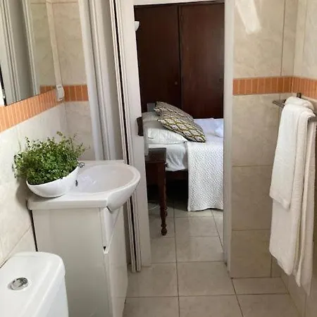 Amazing T.m. In Nossa Senhora Da Rocha Porches (Algarve)